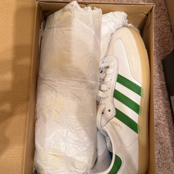 Adidas Men 7.5 women’s 9 Samba ADV White/Green retro inspired sneakers - Picture 5 of 5